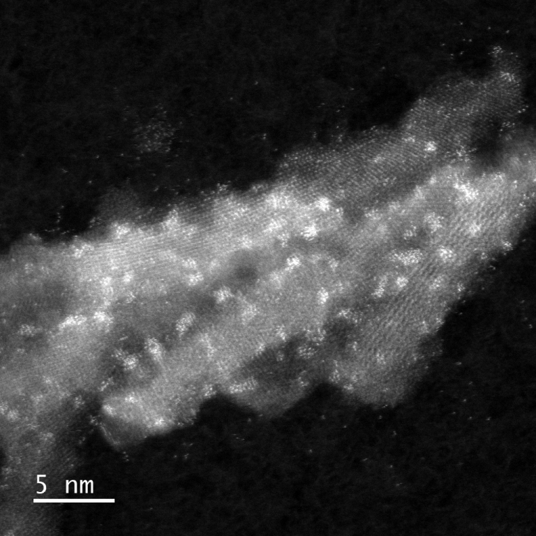 Pt coated on TiO2 Brookite nanorods